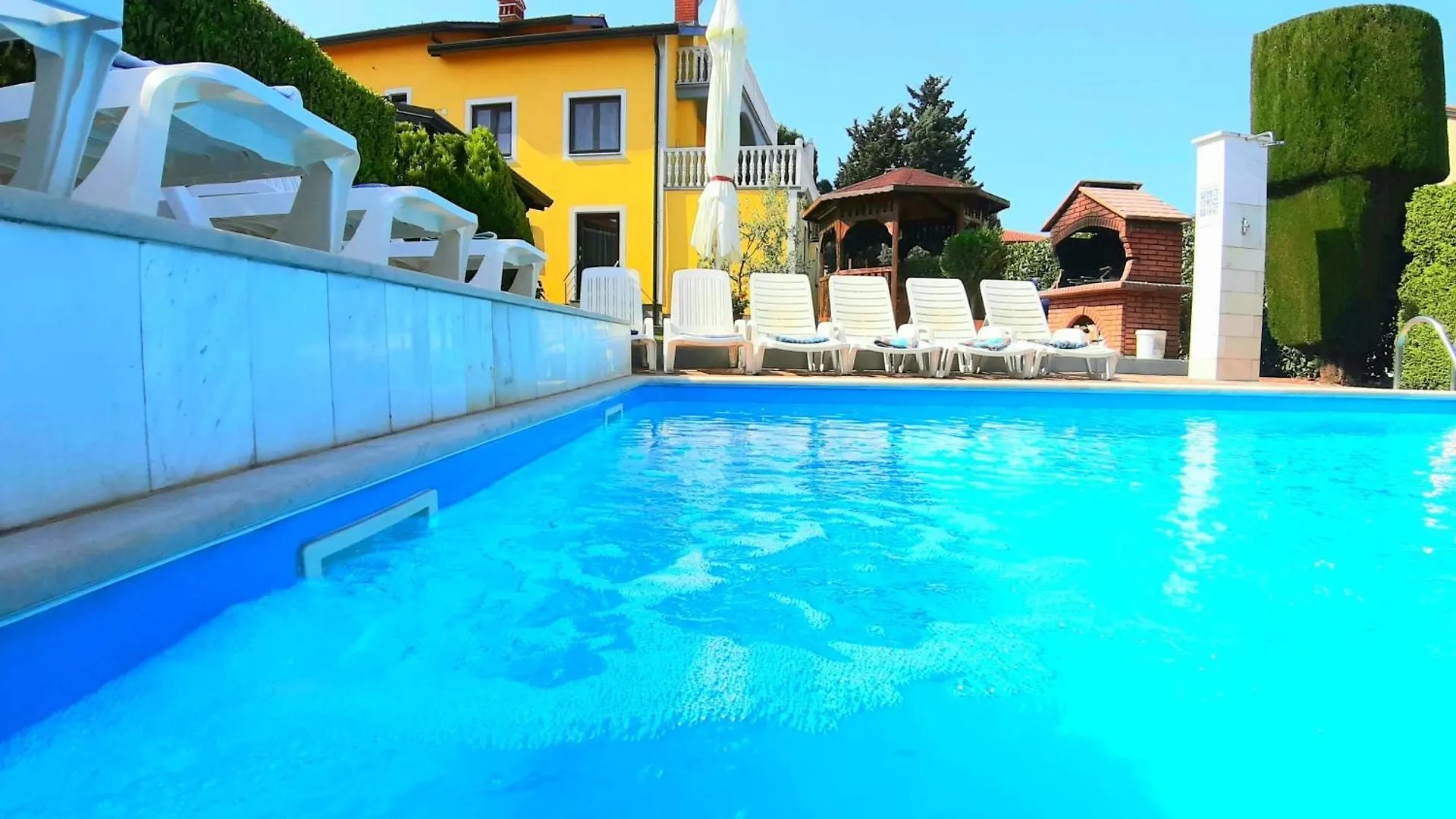 Semesterbostad Ferienhaus Mit Und Meerblick Kaštel