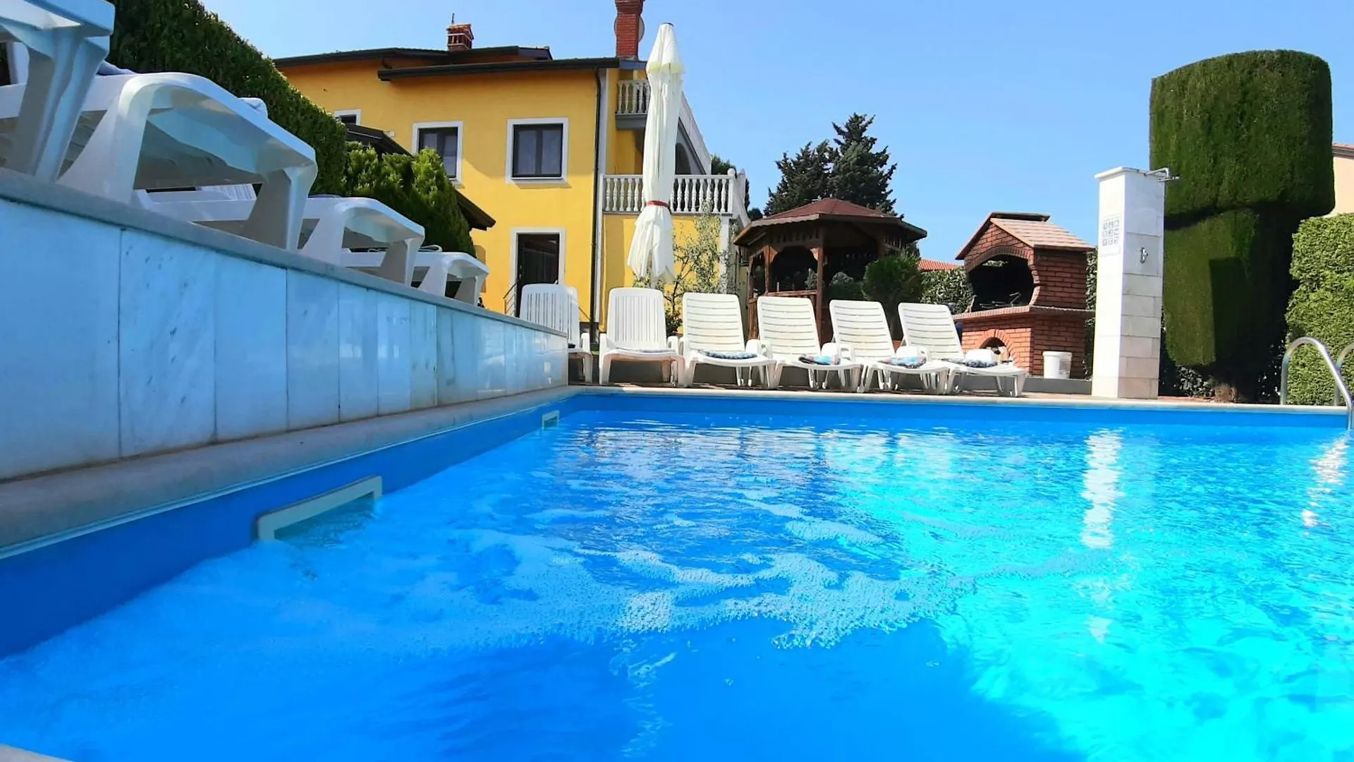 Ferienhaus Mit Und Meerblick Kaštel Semesterbostad