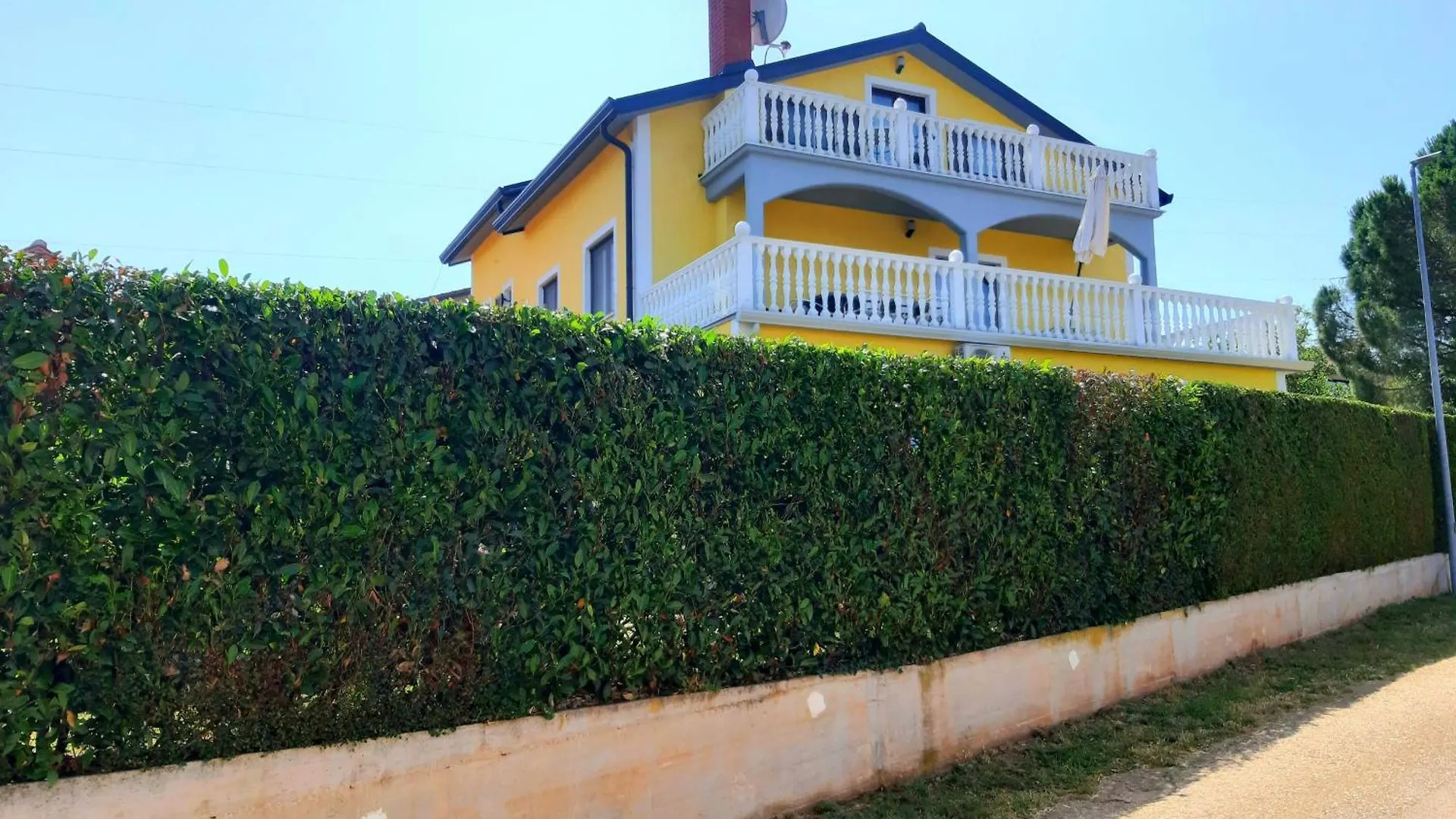 Ferienhaus Mit Und Meerblick Kaštel Semesterbostad
